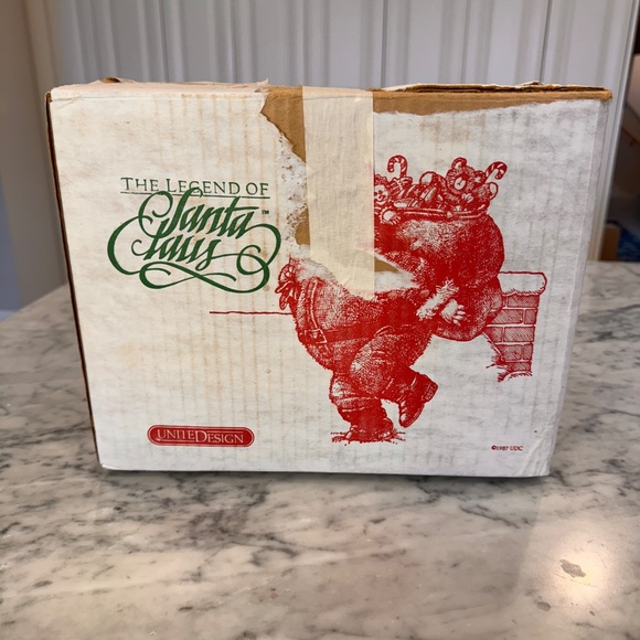 United Designs the Legend of Santa Claus "Load 'Em Up" Limited Edition Figurine - Picture 12 of 12